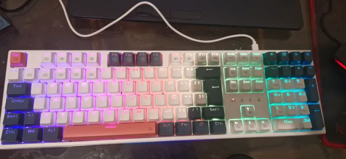 Teclado Mecânico Red Dragon Trundle 2 Semanas de uso COM NOTA FISCAL
