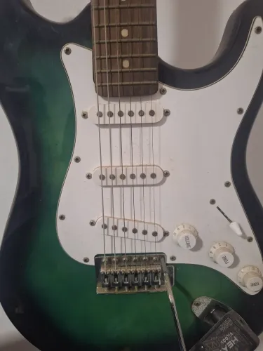 Guitarra waldman