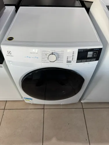 Lava e seca Electrolux