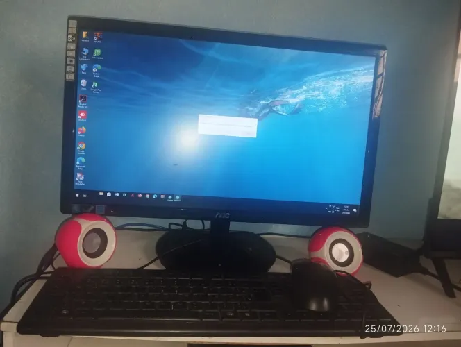 Computador de Mesa Completo Monitor AOC + Teclado e Mouse.