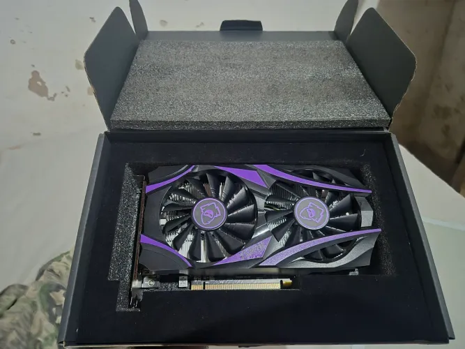 Placa de vídeo rx 5500 XT 8GB leia com atenção!!!