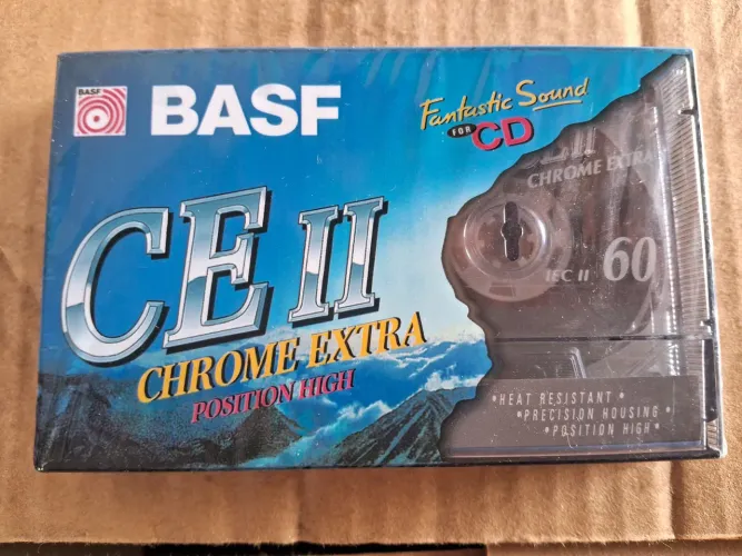 Fita casset BASF CEII na embalagem 