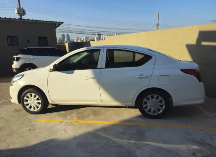Nissan Versa V-drive 1.6 16V Flex MEC 2021