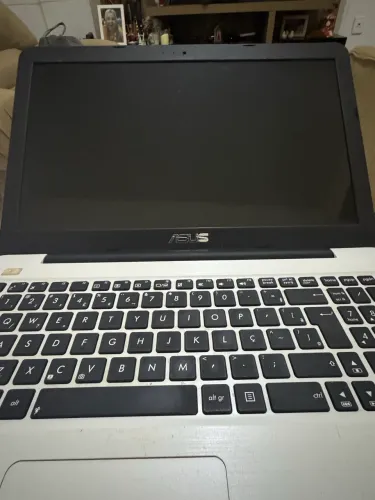 Notebook 15 pol asus z550ma (carcaça com peças, notebook não liga)