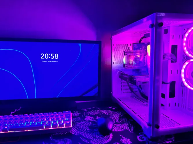 PC GAMER COM MONITOR, MOUSE E TECLADO