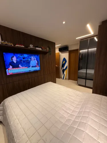 Apt refinado, todo decorado à venda no Azure.