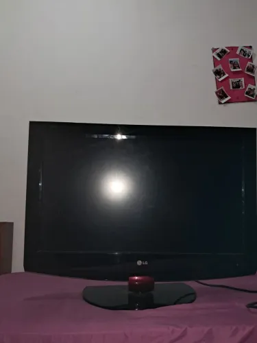 Modelo de TV de tela plana mais antigo modelo de TV de tela plana mais antigo, 32 pole