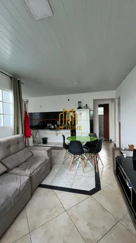 Casa 3Q sendo 1 suíte - Setor Amin Camargo