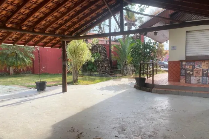 Esquina Comercial no Centro com 1.065 m² | Ideal para Gastronomia e Eventos