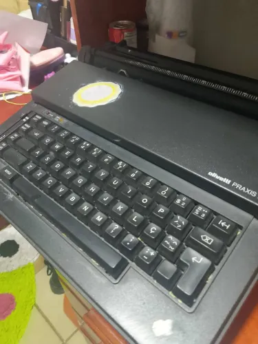 Vendo máquina de tatilografia