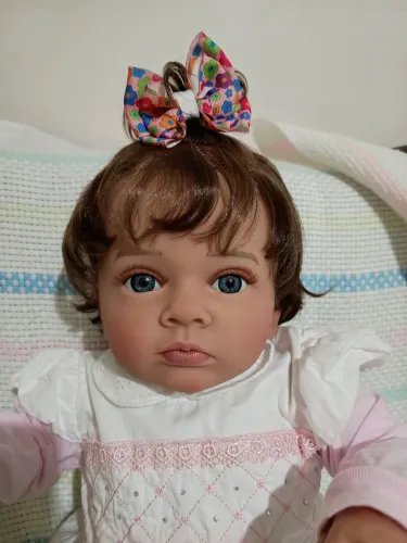 Bebê reborn 60 cm importado novo