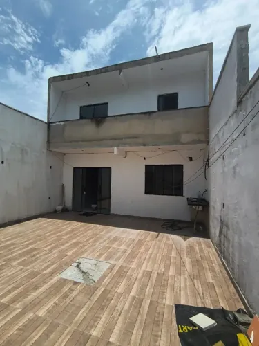 Vendo casa em mesquita 