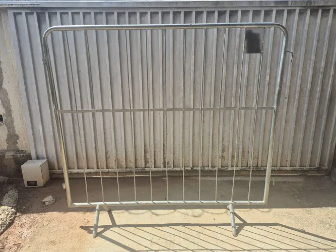 Grade galvanizada isolamento show eventos