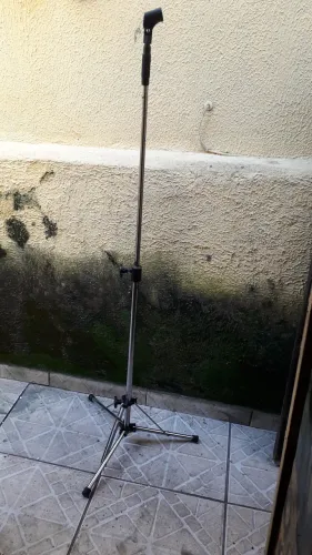 Pedestal de microfone