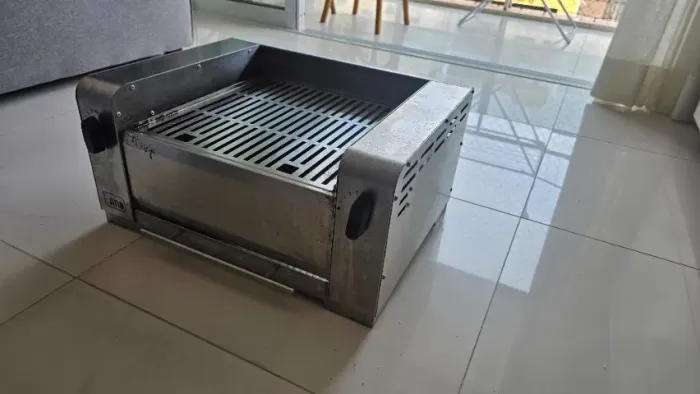 Churrasqueira a gás de bancada