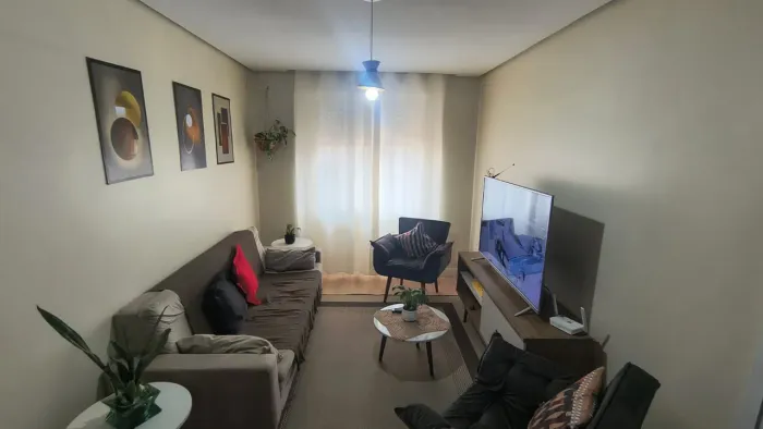 Ótimo Apartamento 2 dormitórios térreo, reformado.