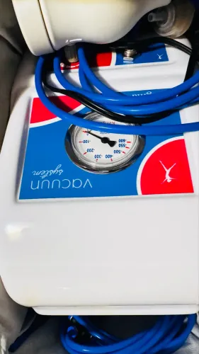 Aparelho de vácuo terapia com vários acessórios!