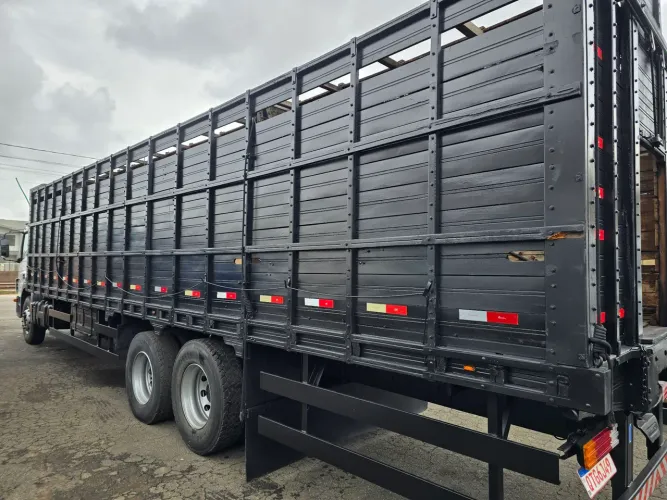 Carroceria Boiadero de 10,5 metros para caminhão Truck
