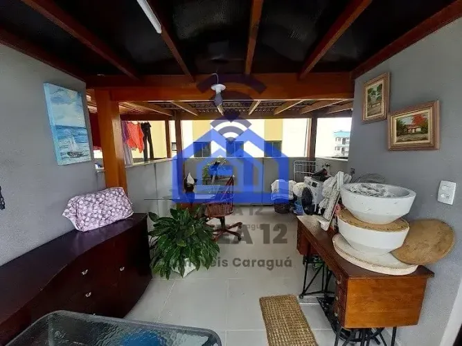 Casa em Condomínio Triplex à venda no bairro do Massaguaçu - 02 Dormitórios, sendo 02 suít