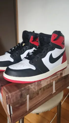 Tenis Nike Air Jordan 1 High Black Toe Reimagined