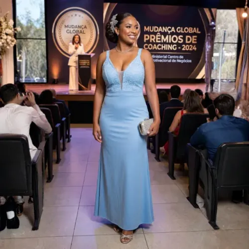 Vestido Azul Claro Decotão com Tule Festas Casamentos Formaturas Premiações Madrinha Dama