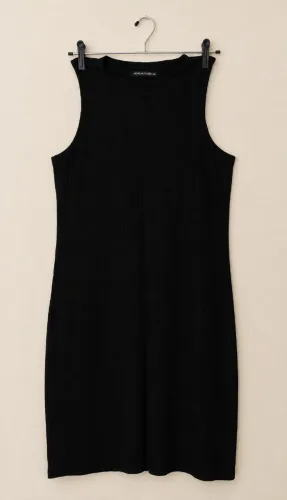 Vestido midi preto canelado gola alta sem manga | Patricia foster tam GG