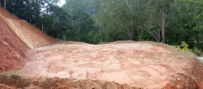 Terreno em Santa Leopoldina, na rota da Cachoeira Véu de Noiva