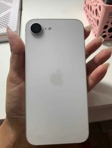 iPhone 16 E blindado 