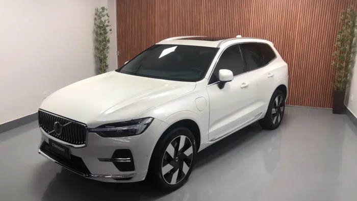 Volvo XC-60 T-8 Ultra 2.0 AWD (híbrido) 2024
