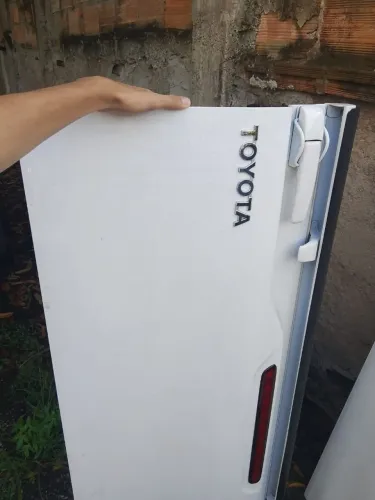 Vendo tampa traseira Hilux cabine simples tampas semi novas