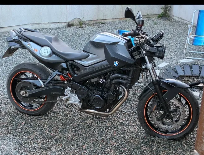 F800R