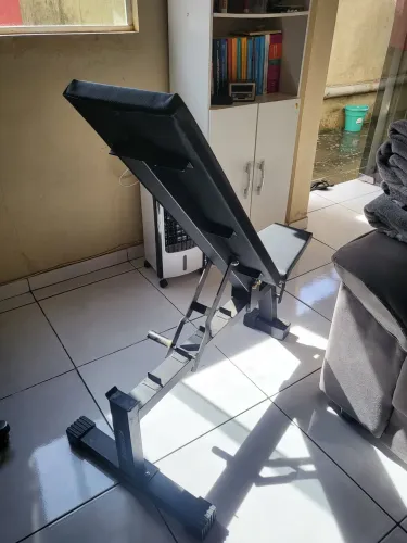 Banco de musculação (Supino / ombros / costas)