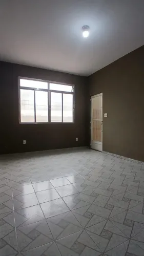 Casa para alugar na Rua Visconde de São Leopoldo, Irajá, Rio de Janeiro - RJ