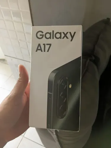 Celular sansungue a17 