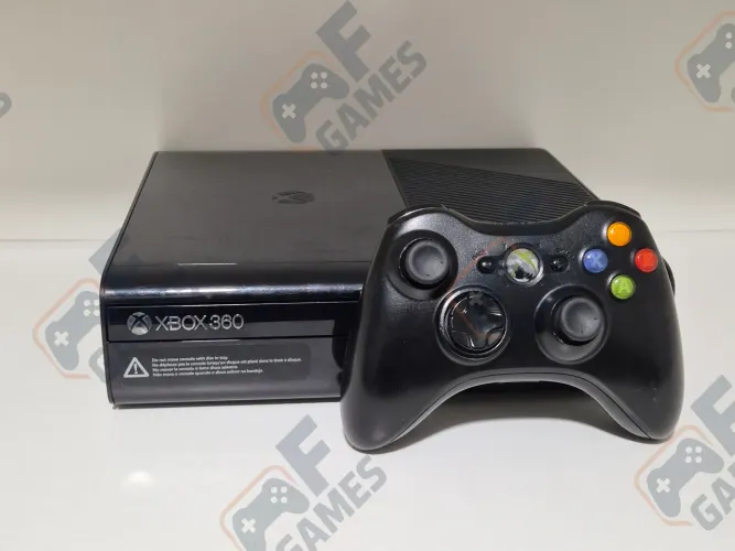 Xbox 360 Seminovo Desb + 200 Jogos no HD | Aceito Cartão!!!