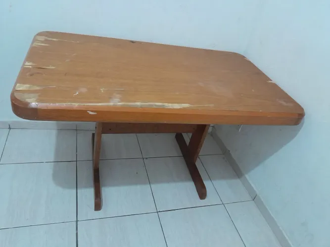 Mesa 6 cadeiras usada