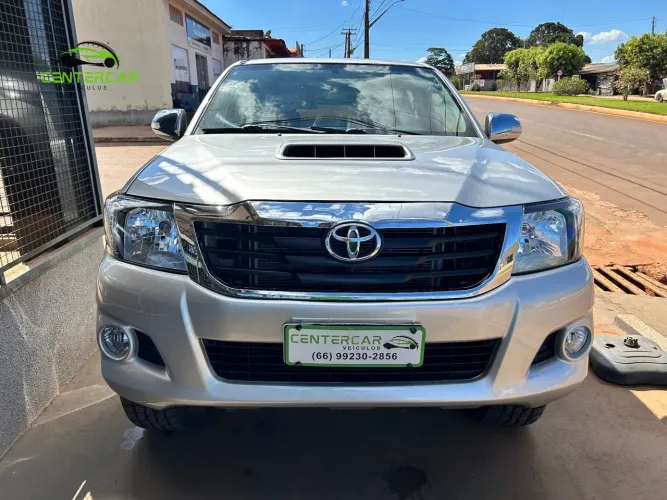 Toyota Hilux CD D4-d 4X4 3.0 TDI Dies. Mec. 2013