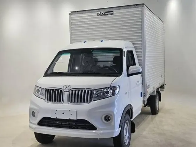 CAMINHÃO 1.6 GASOLINA MANUAL - Branco - 2025