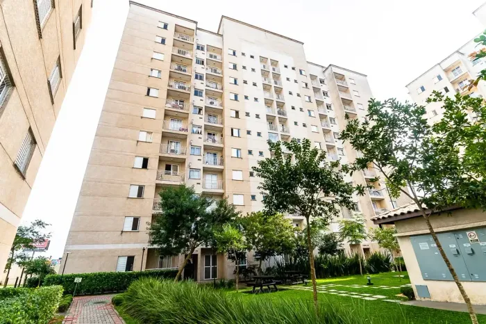Apartamento para Locação em condomínio clube com 2 quartos em Xaxim - Curitiba - PR