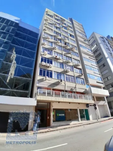 Apartamento para alugar no centro de Florianópolis/SC