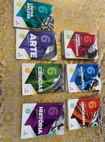 livros do 6º ano do Colégio Batista de Brasília (Sistema Poliedro) - material completo!