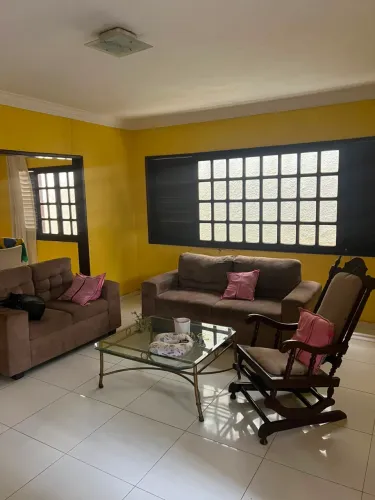 Alugo excelente casa no conjunto Planalto Pingão