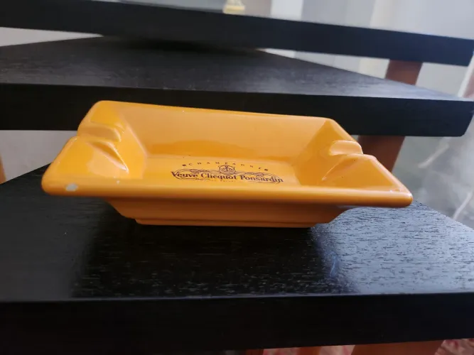  Cinzeiro de Luxo Vintage Veuve Clicquot