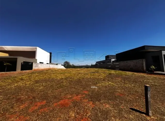 Lote bem localizado no Recanto dos Nobres I