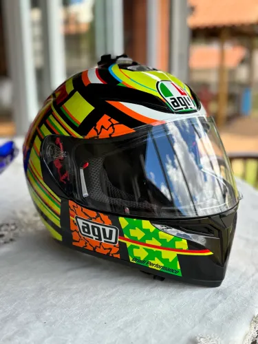 Capacete agv