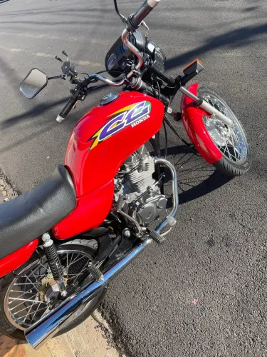 CG Titan 125 1999 Conservada | Pneus, Bateria e Pintura Novos