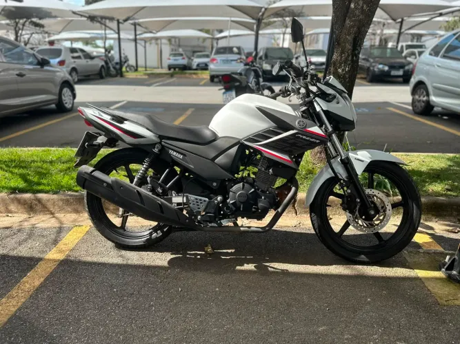 YAMAHA FAZER YS 150 SED 2018 - R$ 11.500