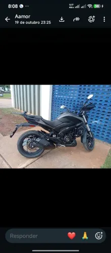 Moto potente, tecnologica e estilosa  