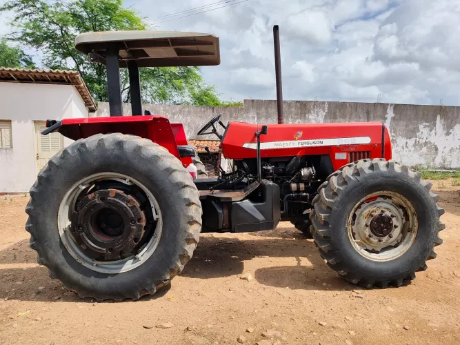 Trator Massey Ferguson