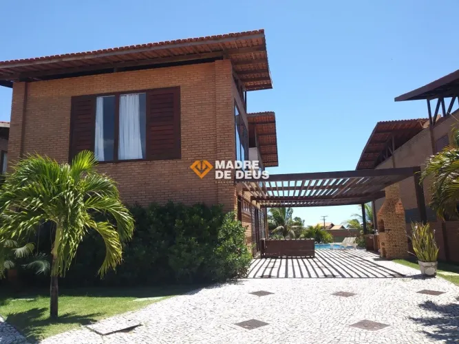 Casa Duplex em Condomínio Fechado de Alto Padrão no PDD